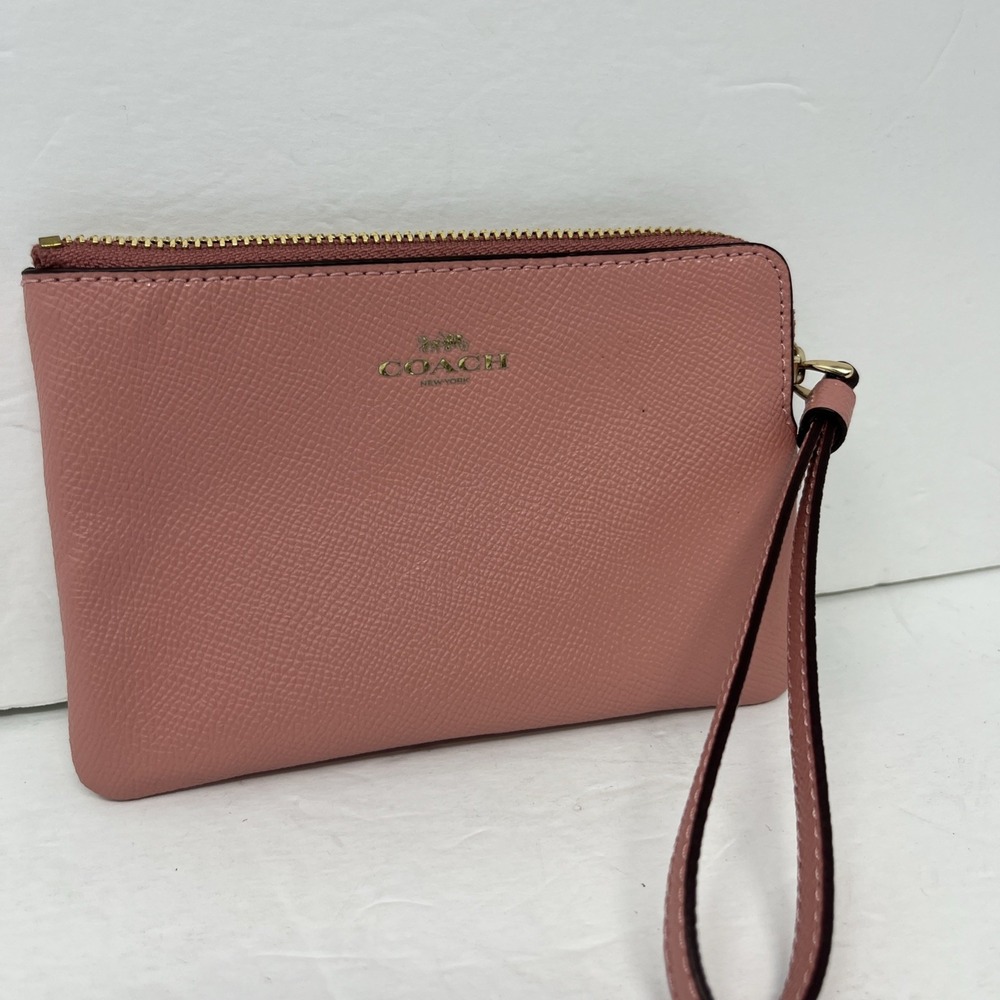 COACH DUSTY MAUVE CROSSGRAIN CORNER ZIP LEATHER WRISTLET